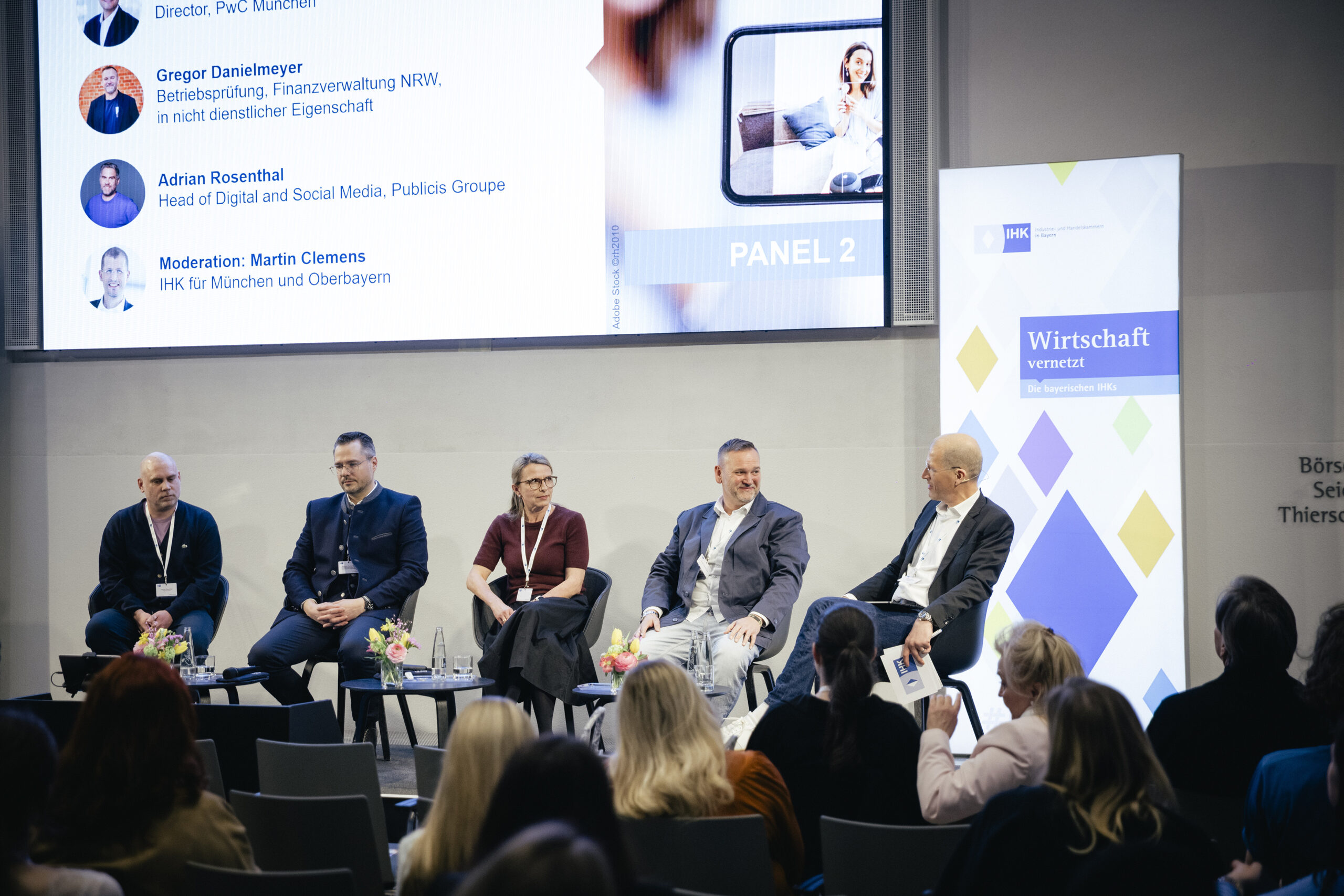 052_IHK_Influencer_TAX_Talk©Goran_Gajanin_DAS_KRAFTBILD